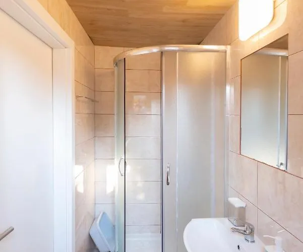 Daire Southwest 3 With Aircon & Free Parking